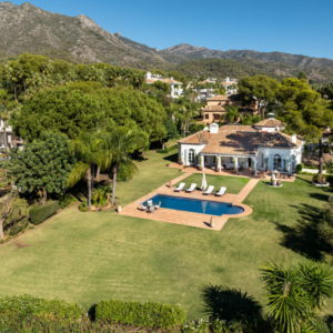Villa Mediterránea de Lujo en Altos Reales